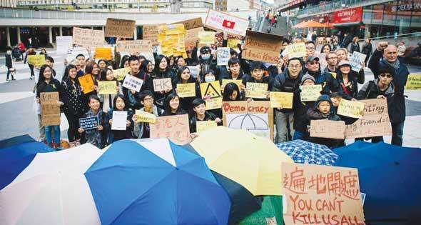 بوتين والانترنت وثورة المظلات في هونج كونج
