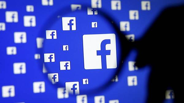"فيسبوك": تزايد طلبات الحكومات لبيانات المستخدمين