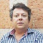 حتدم النقاش حول بعض القضايا على منصة «غير رأيي» التابع لموقع «ردت» Reddit الشهير على الإنترنت. وتعددت الآراء في النقاش إلا أن مجموعة من المتناقشين أخذوا ينجحون تدريجيا في إقناع الآخرين بوجهة نظرهم بحججهم المنطقية، وسرعة ردودهم وكثرة تعليقاتهم التي بلغت ألفا وسبعمئة تعليق. والغريب في الأمر أن أعضاء هذه المجموعة لم يعرفوا بعضهم بعضا قبل الدخول في هذا النقاش الساخن، حتدم النقاش حول بعض القضايا على منصة «غير رأيي» التابع لموقع «ردت» Reddit الشهير على الإنترنت. وتعددت الآراء في النقاش إلا أن مجموعة من المتناقشين أخذوا ينجحون تدريجيا في إقناع الآخرين بوجهة نظرهم بحججهم المنطقية، وسرعة ردودهم وكثرة تعليقاتهم التي بلغت ألفا وسبعمئة تعليق. والغريب في الأمر أن أعضاء هذه المجموعة لم يعرفوا بعضهم بعضا قبل الدخول في هذا النقاش الساخن،